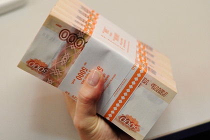 Средняя зарплата в России приблизилась к 30 тысячам рублей