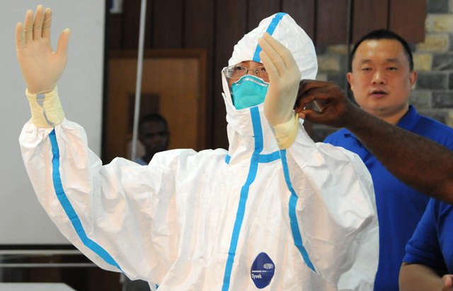 Россия выделит до 8 миллионов долларов на борьбу с лихорадкой Эбола