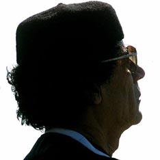 Каддафи прикончили выстрелом в голов