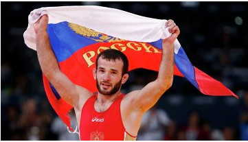 Борец вольного стиля Джамал Отарсултанов стал победителем Олимпиад