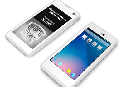 Российский смартфон с двумя экранами изготовят в Сингапуре