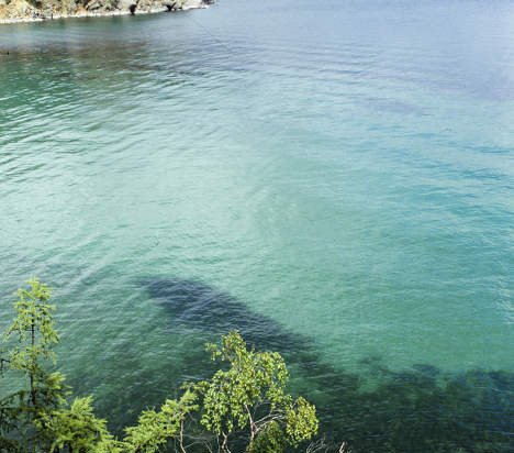 Жители России признали озеро Байкал главным чудом стран