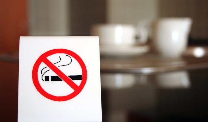 Опубликован перечень мест, где россиянам запретят курит