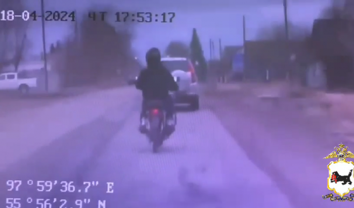 В Тайшете подросток на мотоцикле устроил погоню с полицией