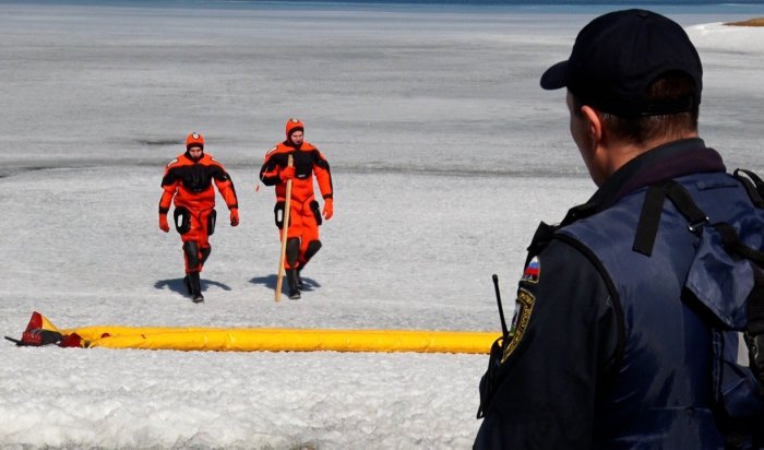 На заливе Якоби прошел урок по спасению на льду