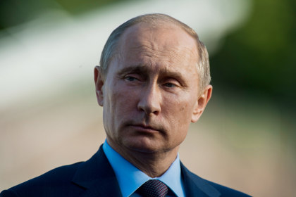 Путин подписал законы о гей-пропаганде и чувствах верующи