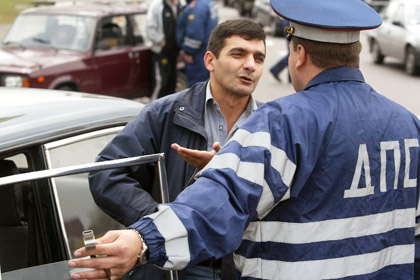 Водителям с иностранными правами разрешили работать в России до 2015 года
