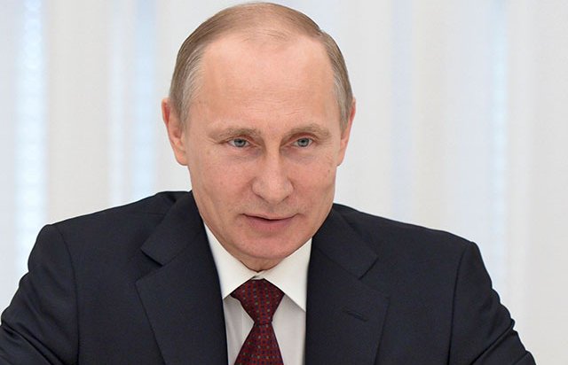 Путин отмечает 10 лет в кресле президента: эксперты назвали основные достижения