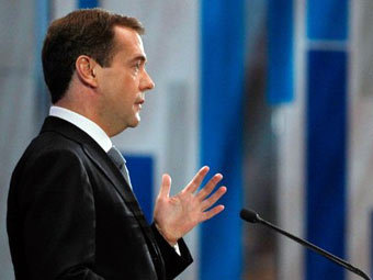Медведев признал перспективы "Правого дела" с Прохоровым