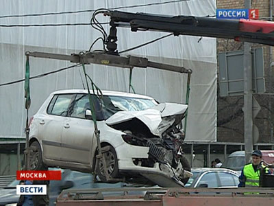 Сердечный приступ на полной скорости: на западе Москвы разбились сразу 6 машин