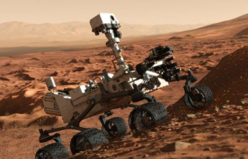 Марсоход Curiosity снова отправляется в путь после недельной задержки, связанной с обновлением программного обеспечения