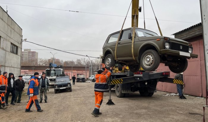 Более 300 тонн гуманитарной помощи и 44 автомобиля отправлено из Иркутска в зону СВО