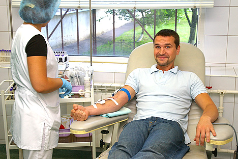 Иркутян просят пополнить банк донорской крови