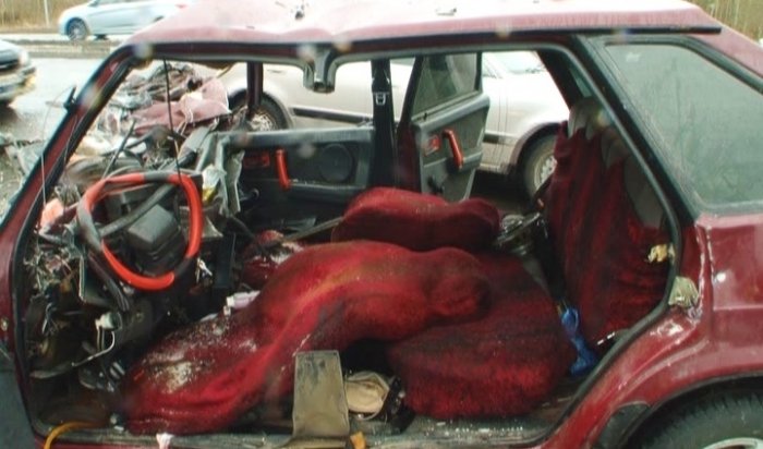 В Братске при столкновении автомобилей погибли двое мужчин