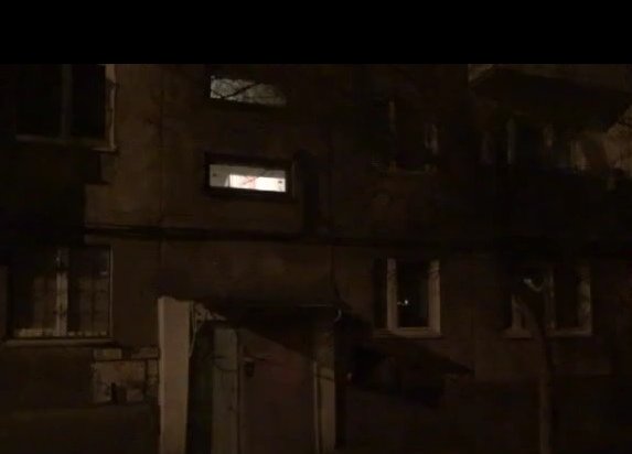 В Иркутске девушка сбежала из квартиры сутенера с помощью простыней