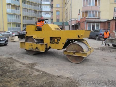 В Иркутске к 1 октября  отремонтируют дороги большими картами