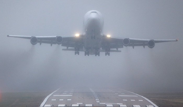 Самолет "Москва-Иркутск" экстренно сел в Екатеринбурге из-за плохого самочувствия пассажира