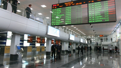 Нетрезвого мужчину сняли с рейса Иркутск-Бангкок за оскорбление полицейски