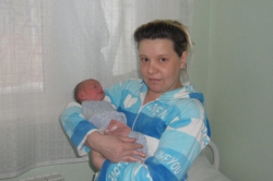 Жительница Иркутской области родила ребенка на льду Байкала
