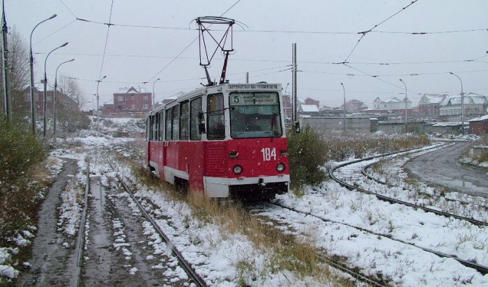 В Иркутске из-за аварии изменилась схема движения трамваев