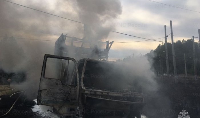 Грузовик сгорел в Тайшетском районе