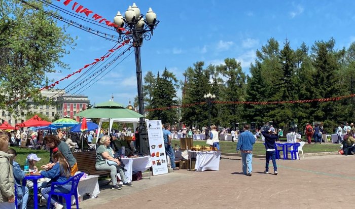 В Иркутске открылся фестиваль «Иркутский Арбат»