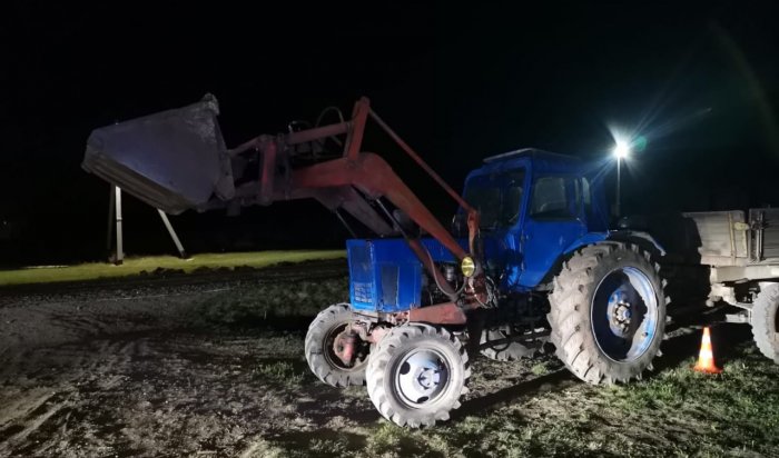 В Братском районе трактор наехал на ребенка