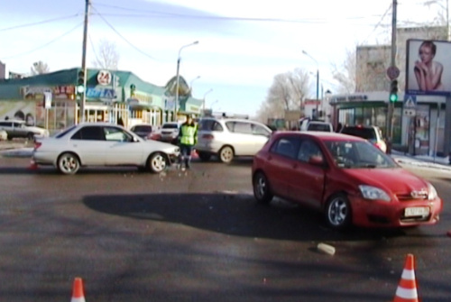 Авария на остановке «Гормолзавод»: пострадала женщина-водител