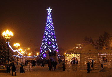 Городская новогодняя елка откроется в Иркутске 24 декабря