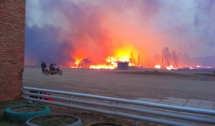 22 жилых дома сгорели в Иркутской области