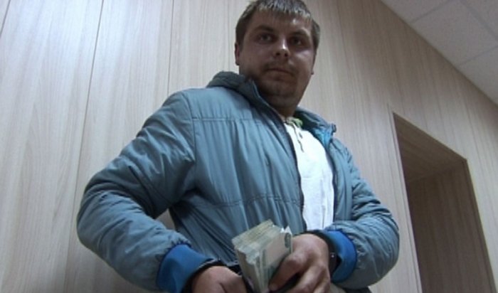 В Иркутской области осудили сотрудника "Почты России", похитившего более 800 тысяч рублей