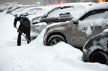 Иркутская область готовится к холодам: некоторые дороги перекрыты, водителей просят воздержаться от поездок, на трассах развернуты пункты питания и обогрева