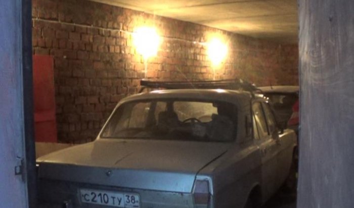 В Иркутске подростки угнали автомобиль, решив покататься по район
