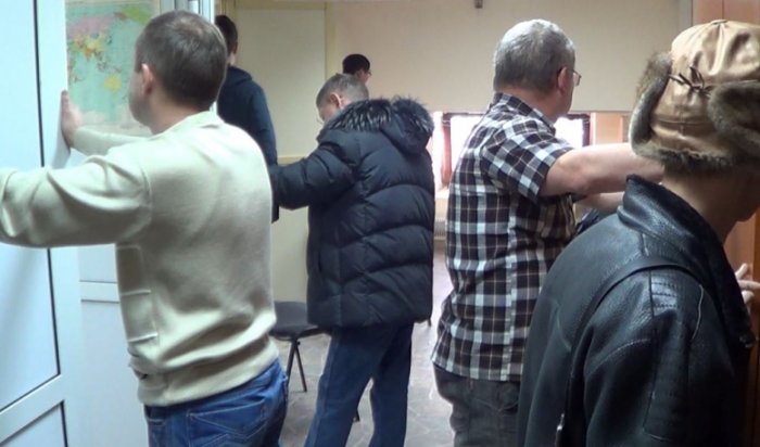 В Иркутске задержаны члены организованной группы, подозреваемые в финансовых махинация