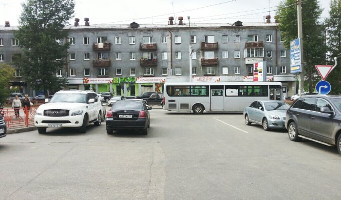 Проблема парковок в Иркутске. Какие  решения существуют