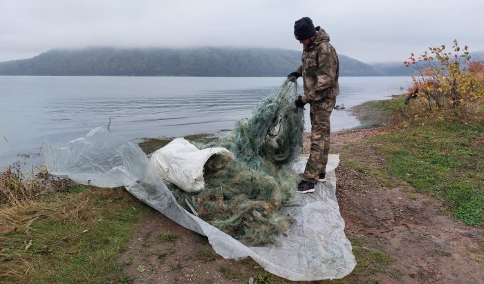 В Приангарье Братское водохранилище очистят от рыболовных сетей