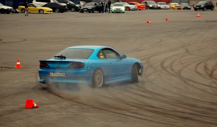 Начались тренировки участников «ОМНИ DRIFT Битвы 2012. Весна»