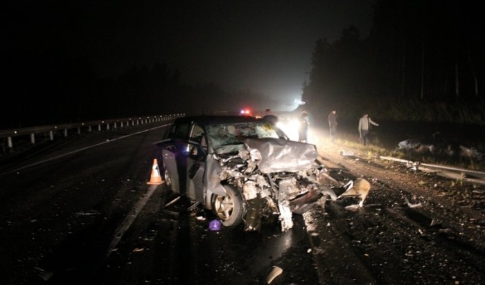 Ночная авария под Иркутском: трое погибших и сгоревший автомобил