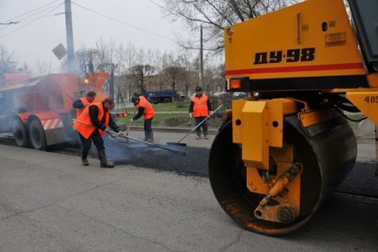 В центре Иркутска положили новый асфальт к Дню Побед