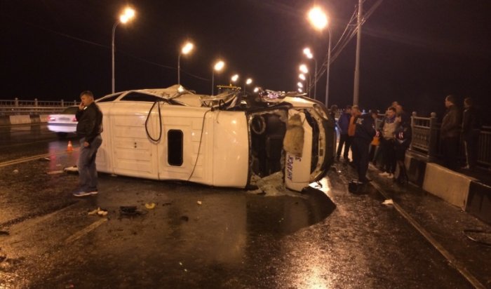 Пассажиры маршрутного такси пострадали в ДТП в Иркутске