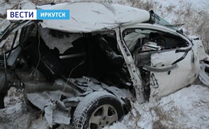 В Иркутской области в ДТП с участием лесовоза погиб человек