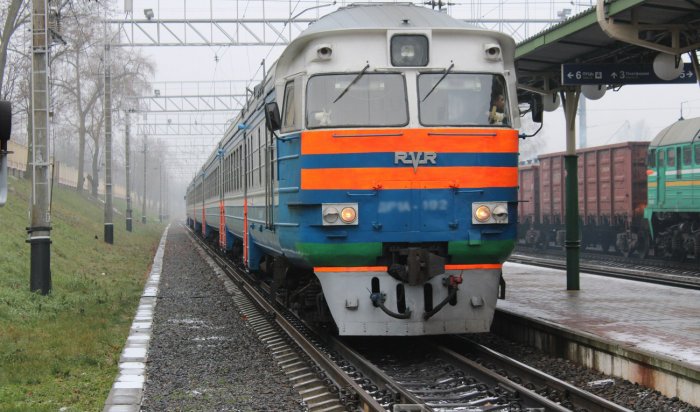 В Слюдянском районе школьники бросили на железнодорожные пути автомобильную шину