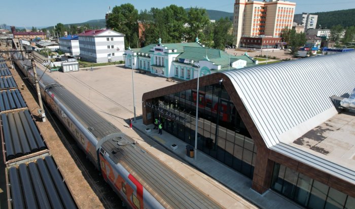 В Усть-Куте открылось новое здание железнодорожного вокзала