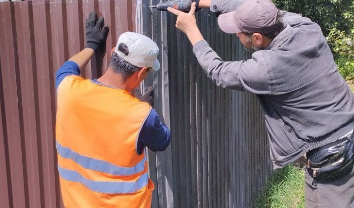 В Иркутске приводят в порядок остановки общественного транспорта