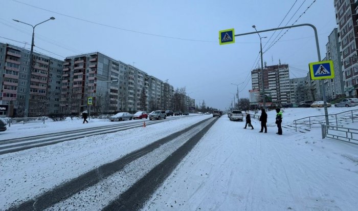 В Усть-Илимске ребенок попал под колеса автомобиля на пешеходном переходе