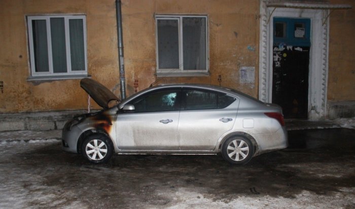В Ангарске мужчина из мести поджег авто матери своего ребенка