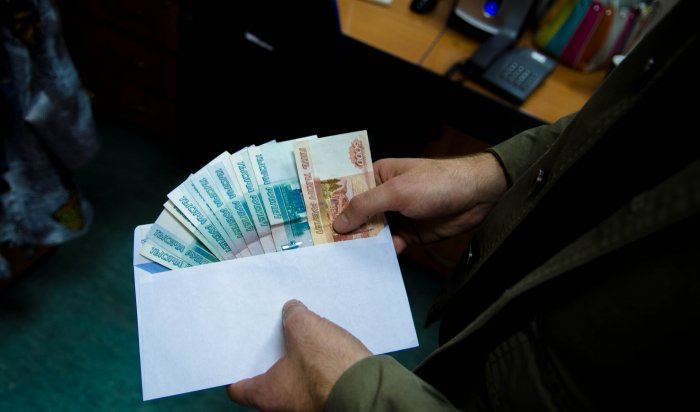В Иркутске бывший сотрудник ОВД заплатит штраф в 2 миллиона рублей за получение взятки