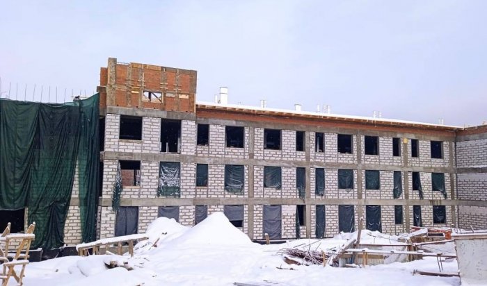 Два жилых корпуса Марковского геронтологического центра построены более чем на 50%