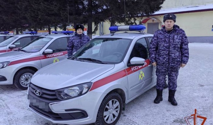 В Иркутске росгвардецы спасли мужчину, потерявшего сознание