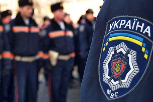 В Харькове сотрудницу милиции уволили за поздравление с 23 февраля